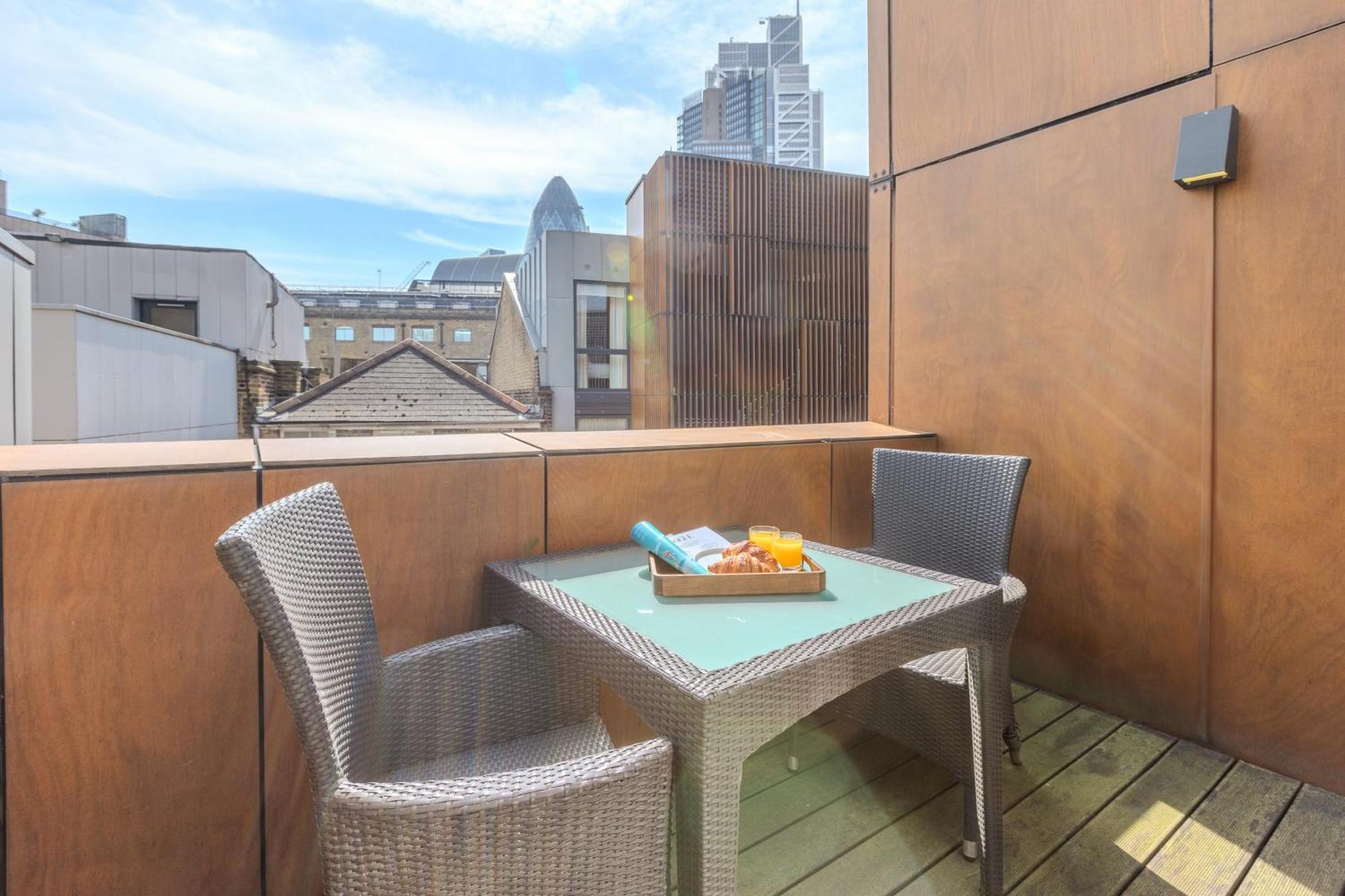 Central Servised Apartments On Artillery Lane Londres Exterior foto